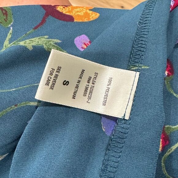 Stitch Fix West Kei Blue Floral Tropical Blouse Women’s Small - Picture 3 of 5